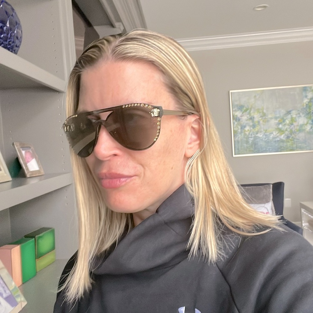 😎NIB Versace sunglasses